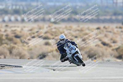 media/Dec-07-2025-CVMA (Sun) [[3e7d2de5dc]]/Race 12- Formula 40 MW and LW/